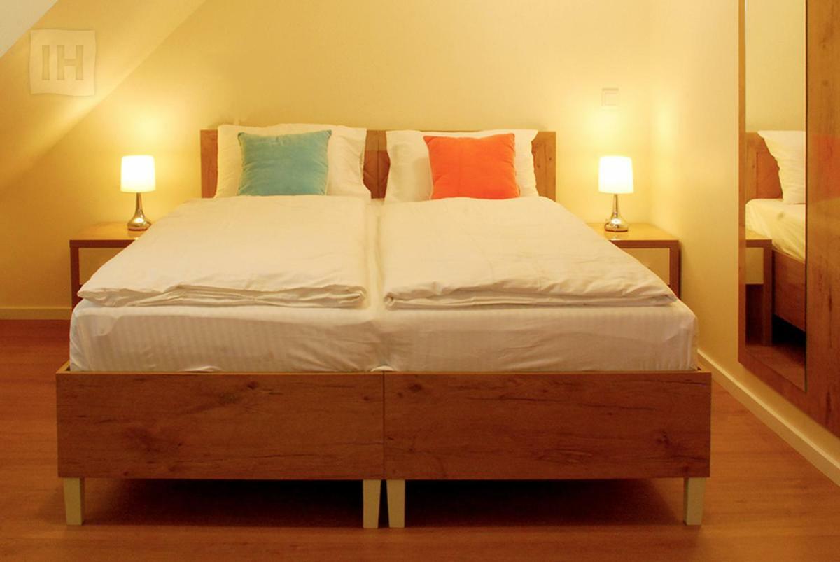 Hotel Isha フランクフルト エクステリア 写真
